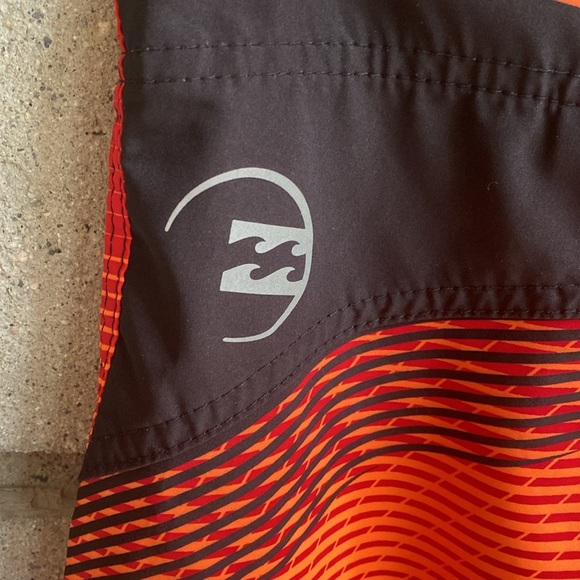 Billabong Stretch Boardshorts - Picture 8 of 10